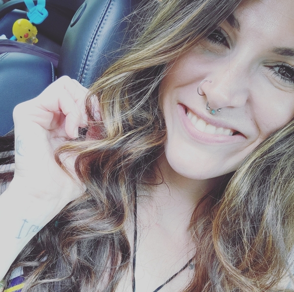 Meet your Posher, Rachael - Picture 1 of 1